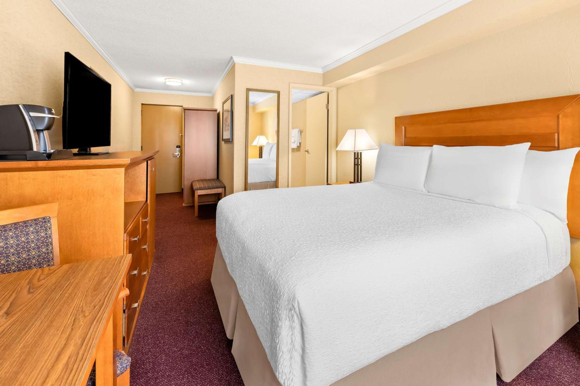 Best Western Plus Norwester Hotel & Conference Centre Thunder Bay Exterior photo
